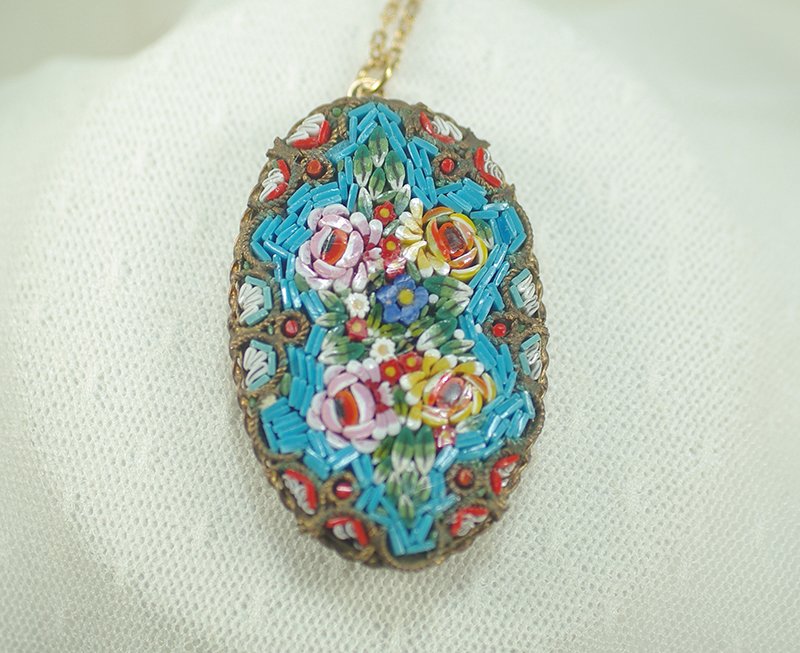 turquoiselargeovalitalianmicromosaicmulticoloredfloralpendant.jpg